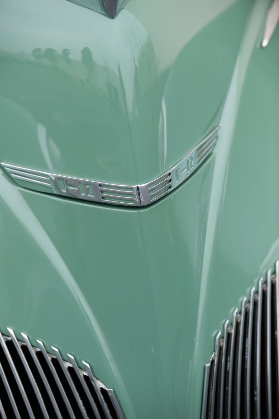  Lincoln Zephyr Convertible Sedan 1938 года  (фото 35 из 46)